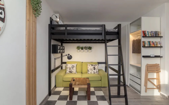 Rooms and Apartments in Eagle's Nest