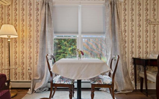 Brook Farm Inn