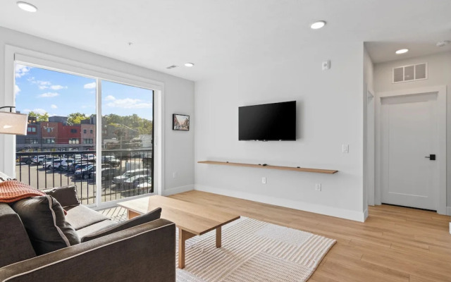 The Loop Downtown By Kasa