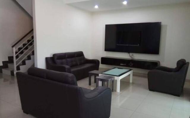 Sri Manjung Ma Maison Homestay