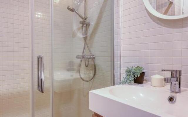 Cute and Bright Studio in a Courtyard-Montmartre(5)
