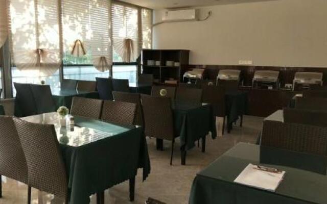 Yuhai Bay Hotel
