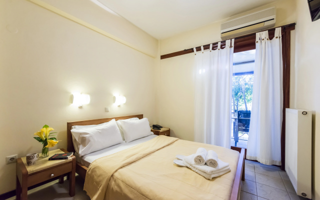 Akrogiali Hotel