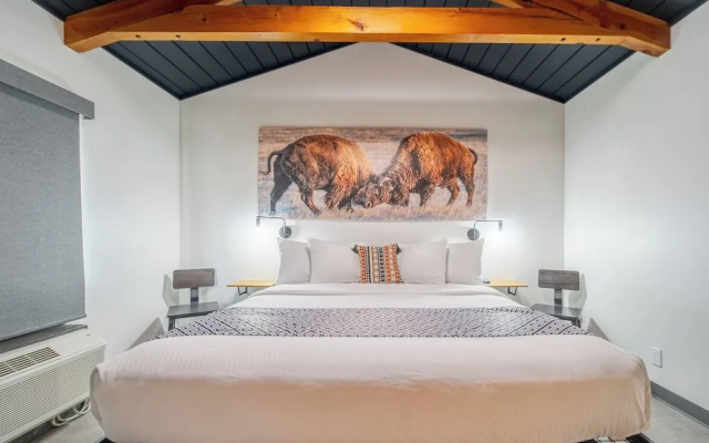 Hansen Inn and Cabins