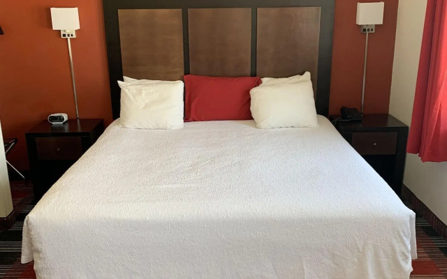 Sandalwood Studios & Suites