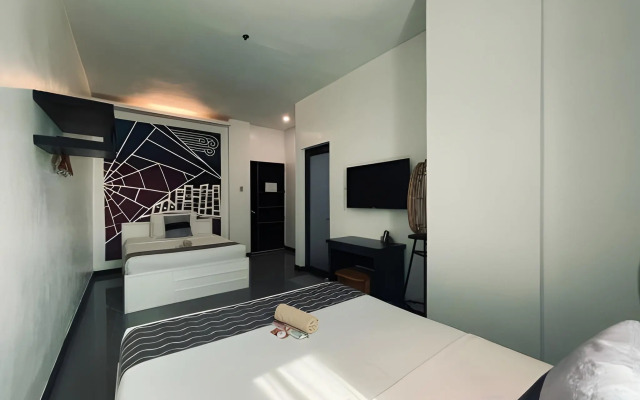 The ApplePeach House