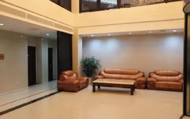 Yancheng Riyuehu Holiday Hotel