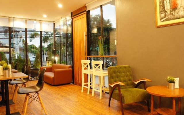 Wealth30th Apartment