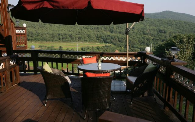 Yellow star Pension