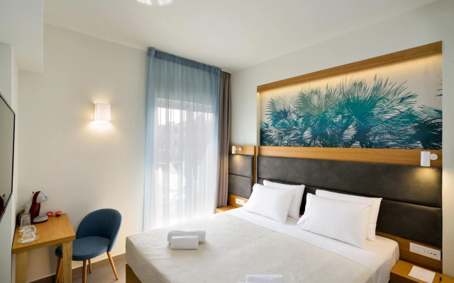 Elia Kalamaki Hotel