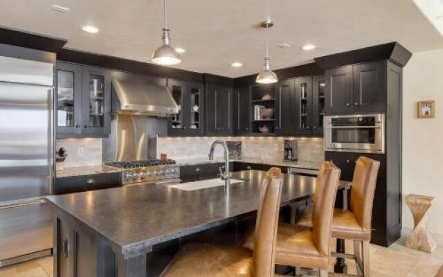 Edgemont 2601 - Luxury Ski-in Ski-out Condo