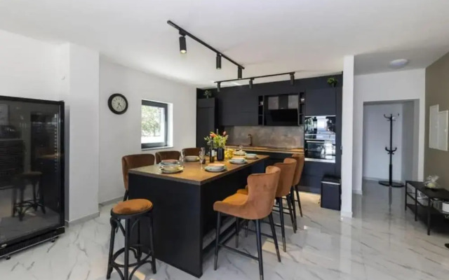 Luxury Villa Lucija