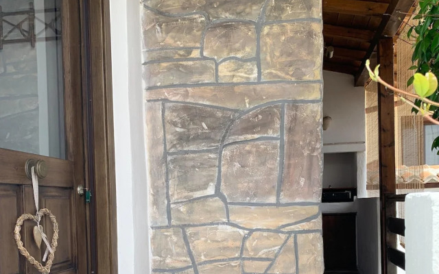 Snug Apartment in Agios Nikolaos With Garden