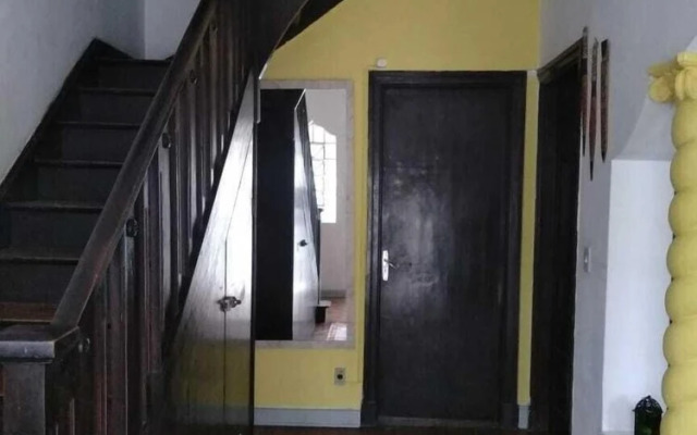 Yellow House Hostel Internacional