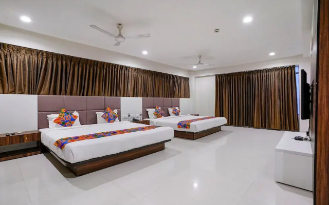Fabhotel La Victoria