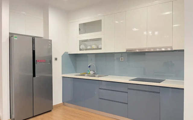 Luna's House Luxury Apartment at Vinhomes Metropolis