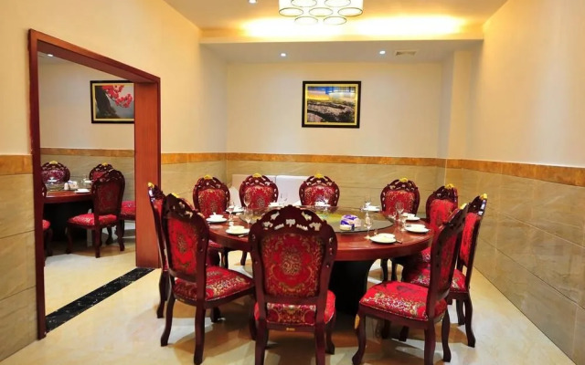 Guoshun Holiday Hotel