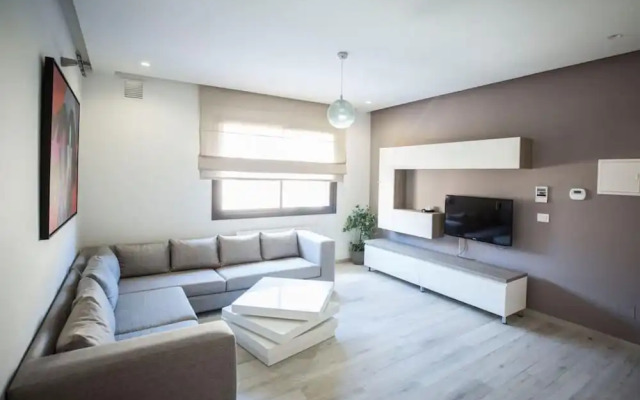 C13 Residence Malaga Cosy and Spacious 1bd in La Marsa