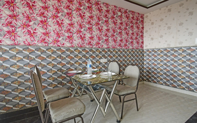Collection O Hotel Paradise Near Chinar Park
