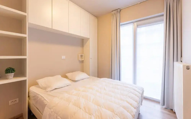 South-facing Apartment for 4 Guests