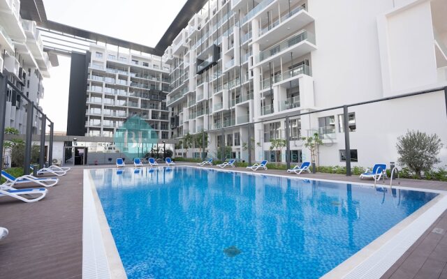 Executive 1 BR in Oasis - 2