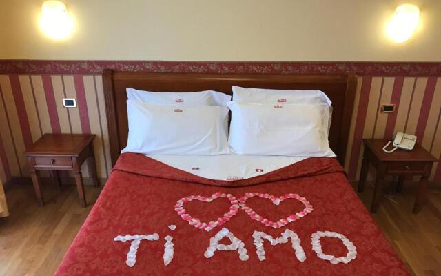 Hotel Holiday Sul Lago