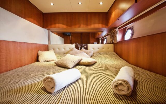 Italy Luxury Yacht Charter