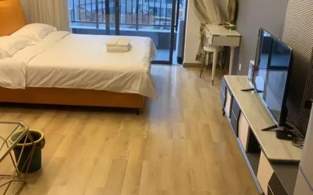 Golden Diamond Apartment