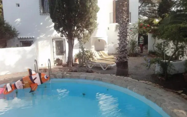 Caricol Holiday Home