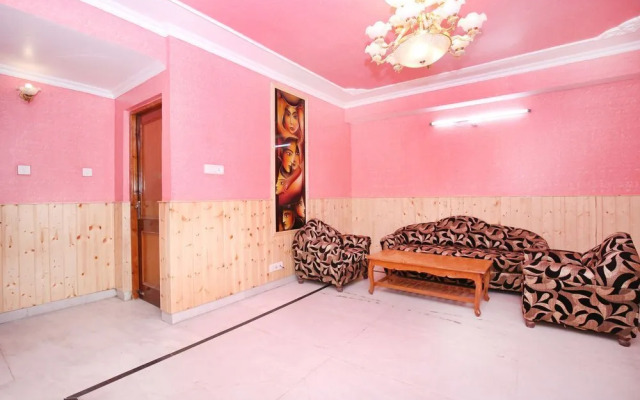 Oyo 10411 Home Studio Panthaghati