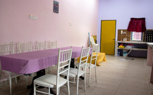 SPOT ON 90164 Homestay Al Hafiz