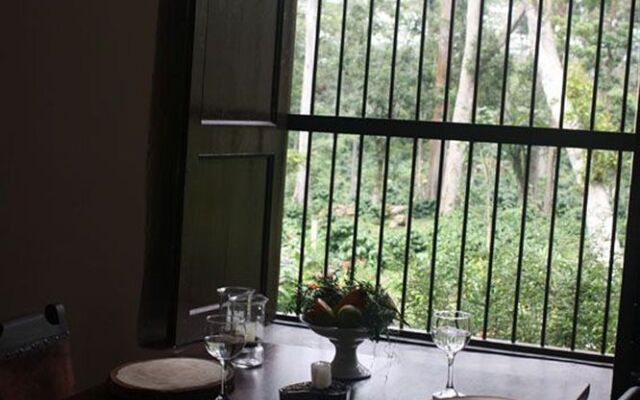 Hacienda El Roble Hotel