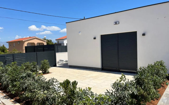Poolhouse Flip Flop - mit privatem Pool