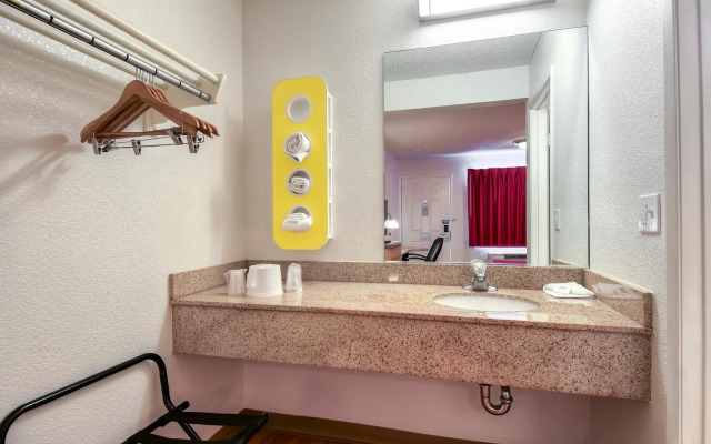 Motel 6 Carlsbad, CA - East