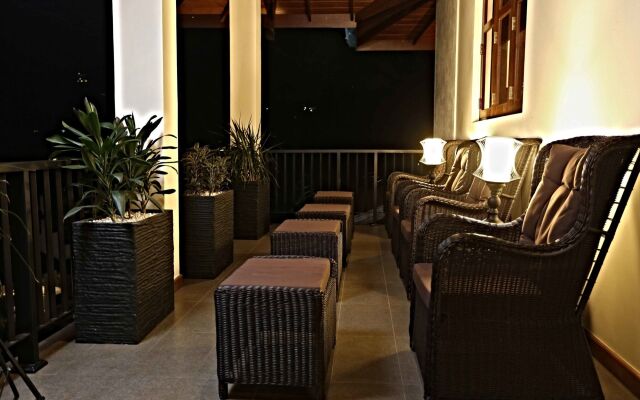 Rivora Residence