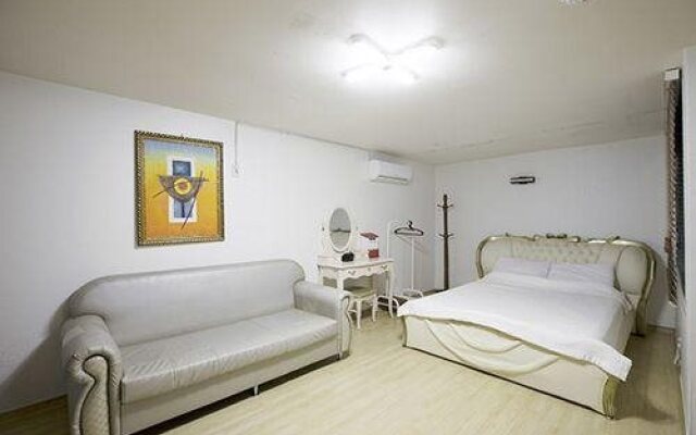 Gapyeong SN Luna Pension