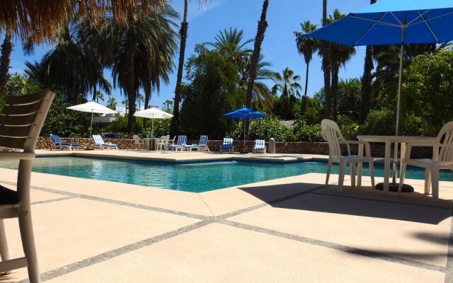 Hotel Oasis
