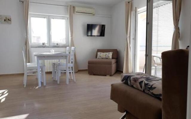 Apartments Rose Novalja