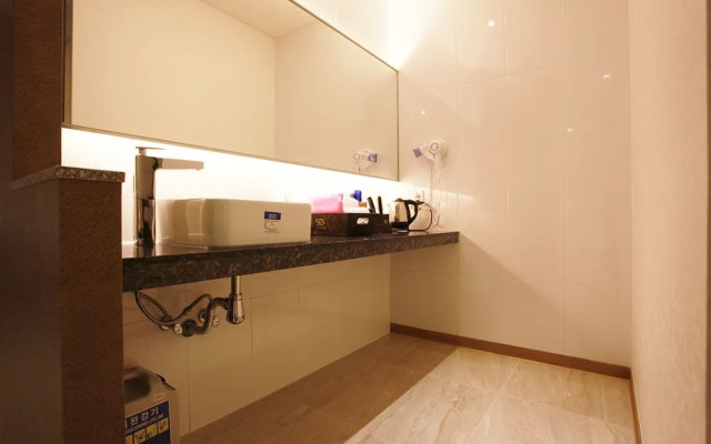 Yeongdeungpo Boutique Hotel Sb