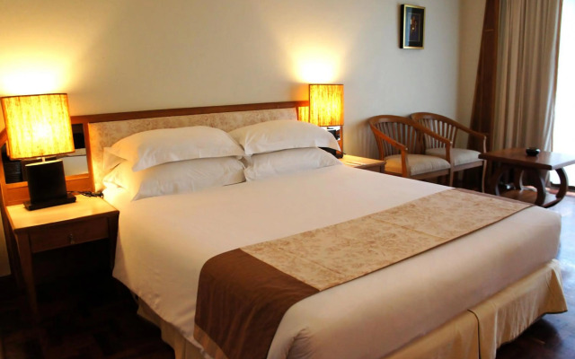 Safari Beach Hotel