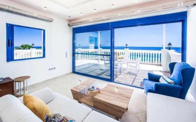 Villa Azure