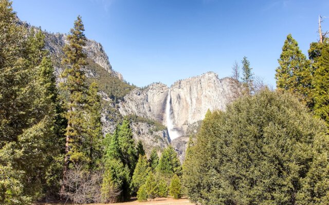 Yosemite Scenic Wonders - Bass Lake Area