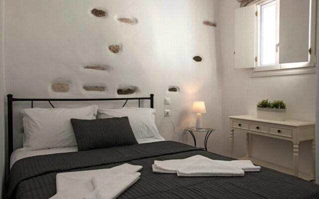 Portes View Traditional House