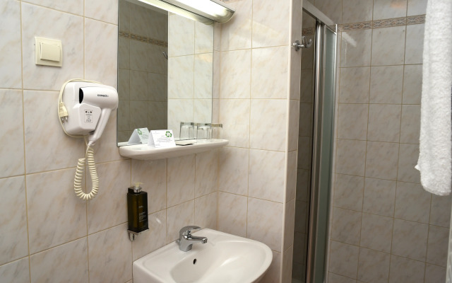 Hotel Neboder