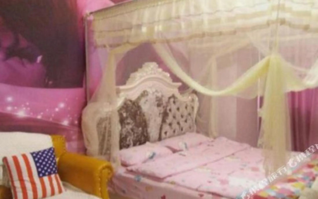 Tangtang Theme Apartment Holiday Hotel