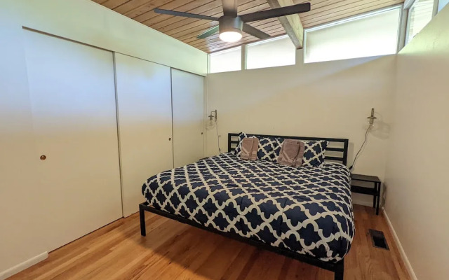 Seattle Vacation Home - Lake Forest Park
