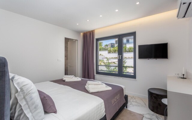 Amazing Apartment in Malinska With Wifi and 3 Bedrooms