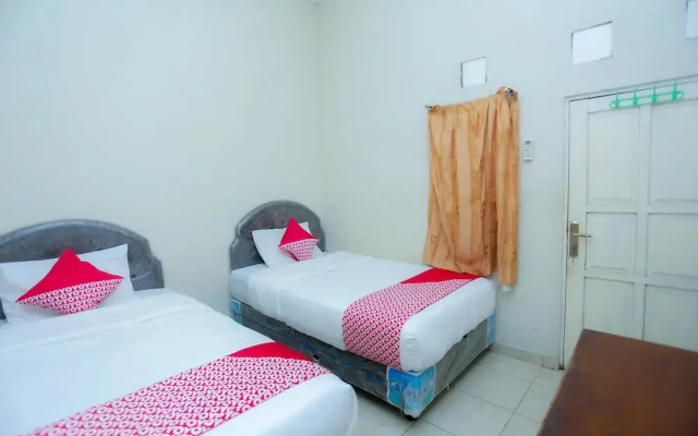 OYO 2692 Penginapan Mba Ros