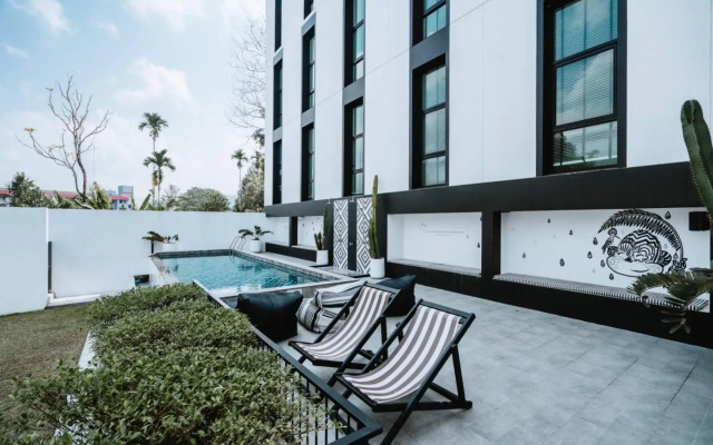 Blu Monkey Hub & Hotel Ranong