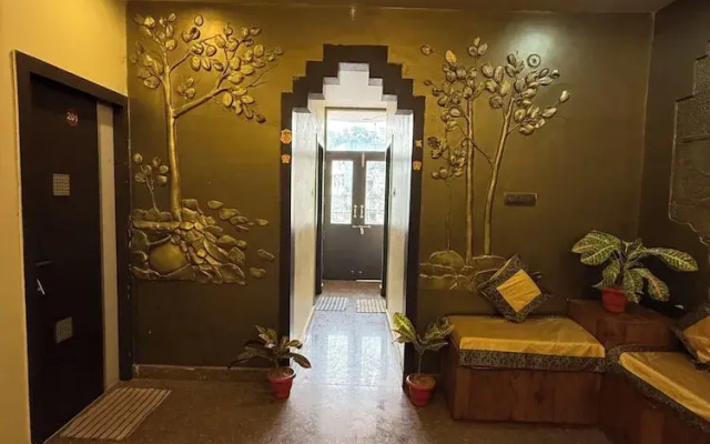 Hotel Bharat